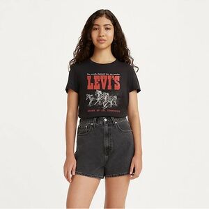 Levi’s Horse Trio Women’s The Perfect Tee in color Black Oyster L